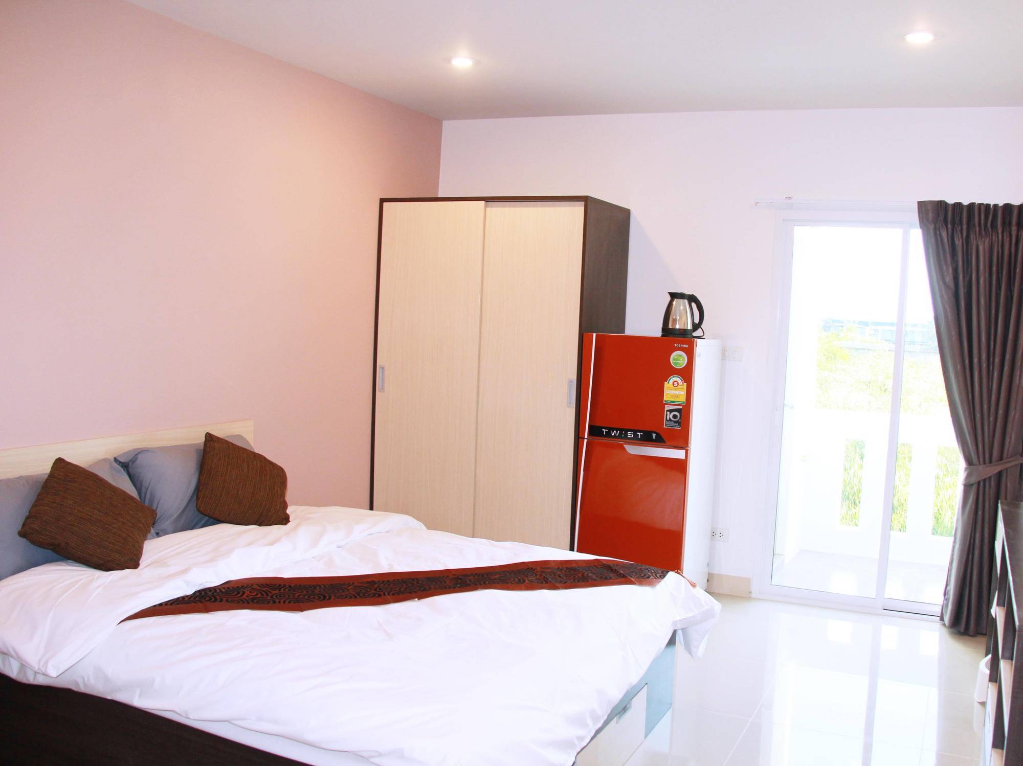 At Ease Hotel Suvarnabhumi Bang Phli Ngoại thất bức ảnh